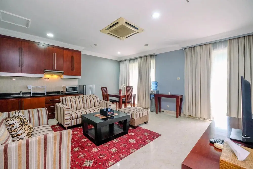 Джакарта: Cozy Stay 1Br Roosseno Plaza Apartment