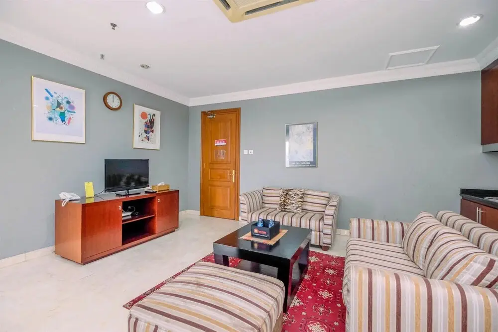 Джакарта: Cozy Stay 1Br Roosseno Plaza Apartment
