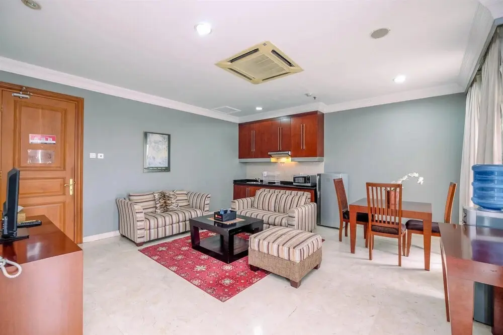 Джакарта: Cozy Stay 1Br Roosseno Plaza Apartment