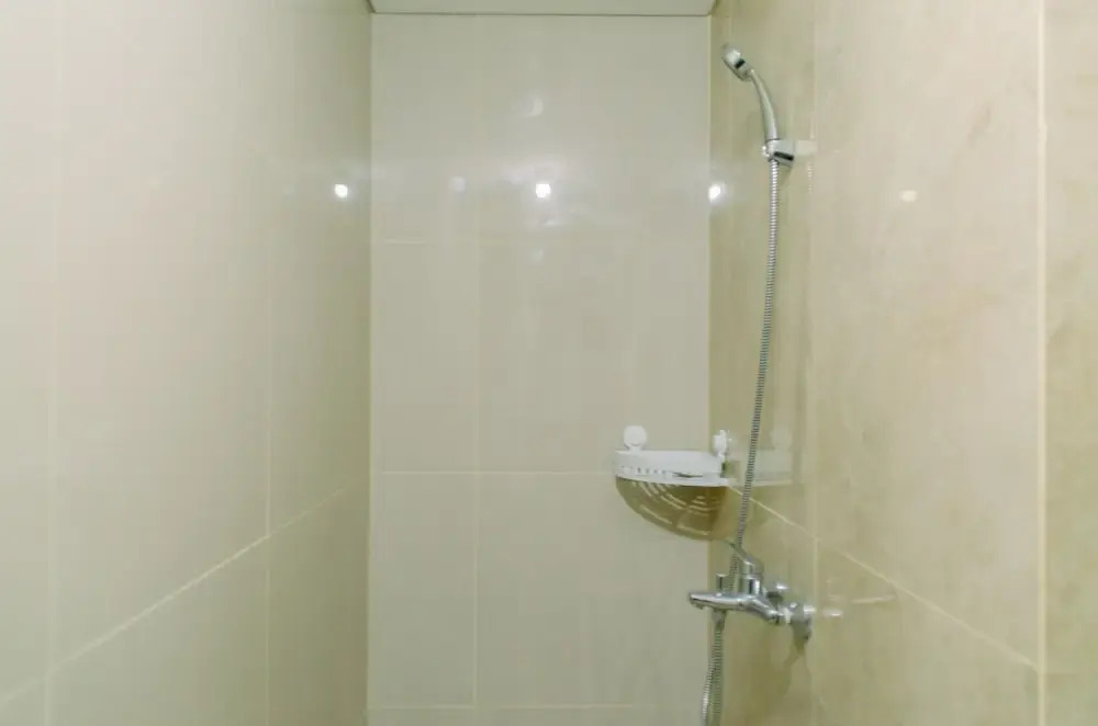 Южный Тангеранг: Elegant And Comfy 2Br Transpark Bintaro Apartment