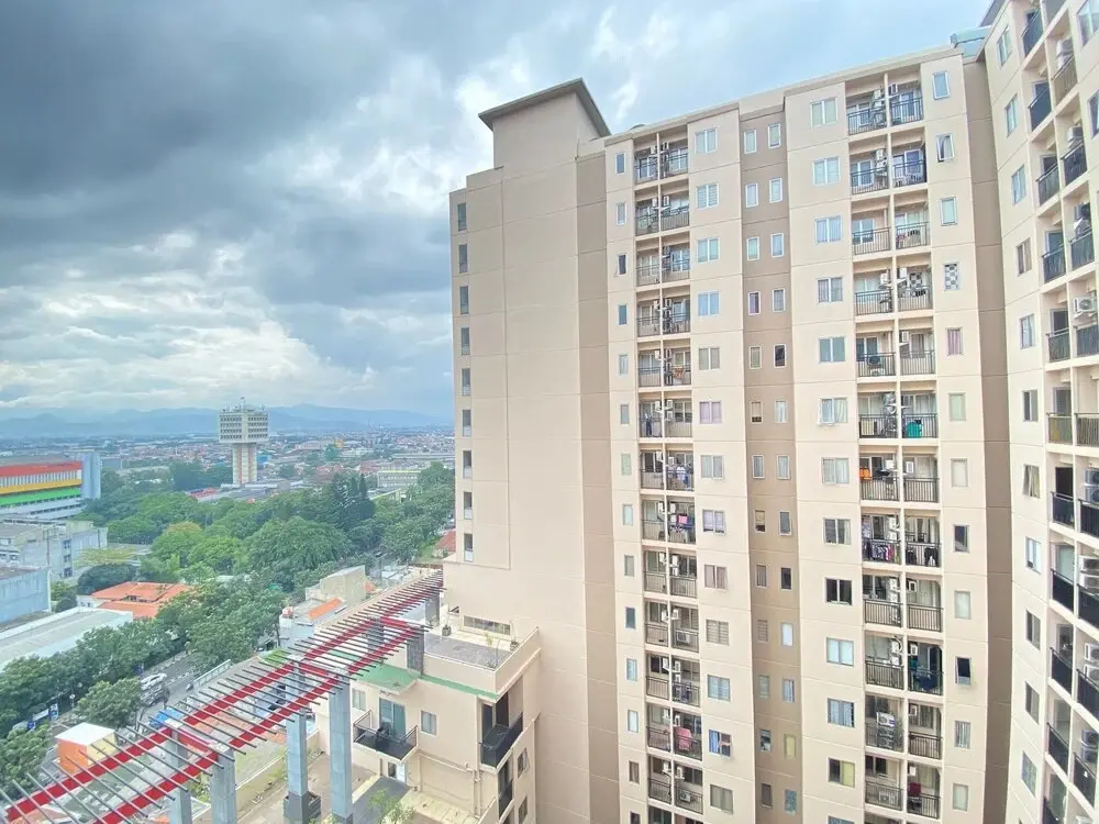 Бандунг: 2Br Higher Floor Apartment At Sudirman Suites Bandung