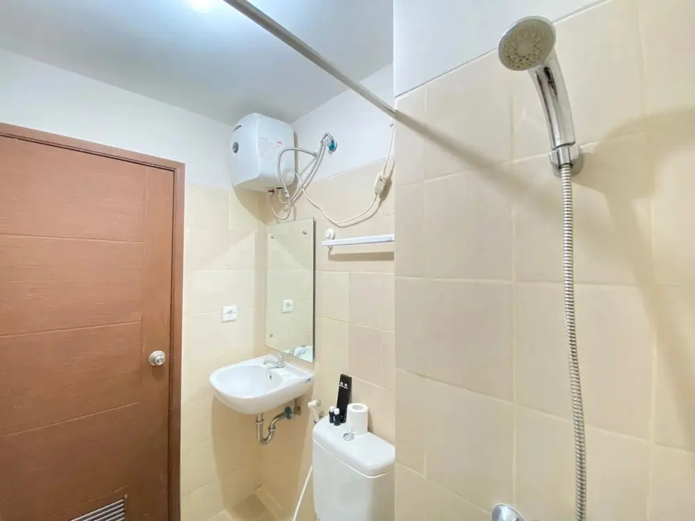Бандунг: Pleasant Studio Plus At Sudirman Suites Bandung Apartment