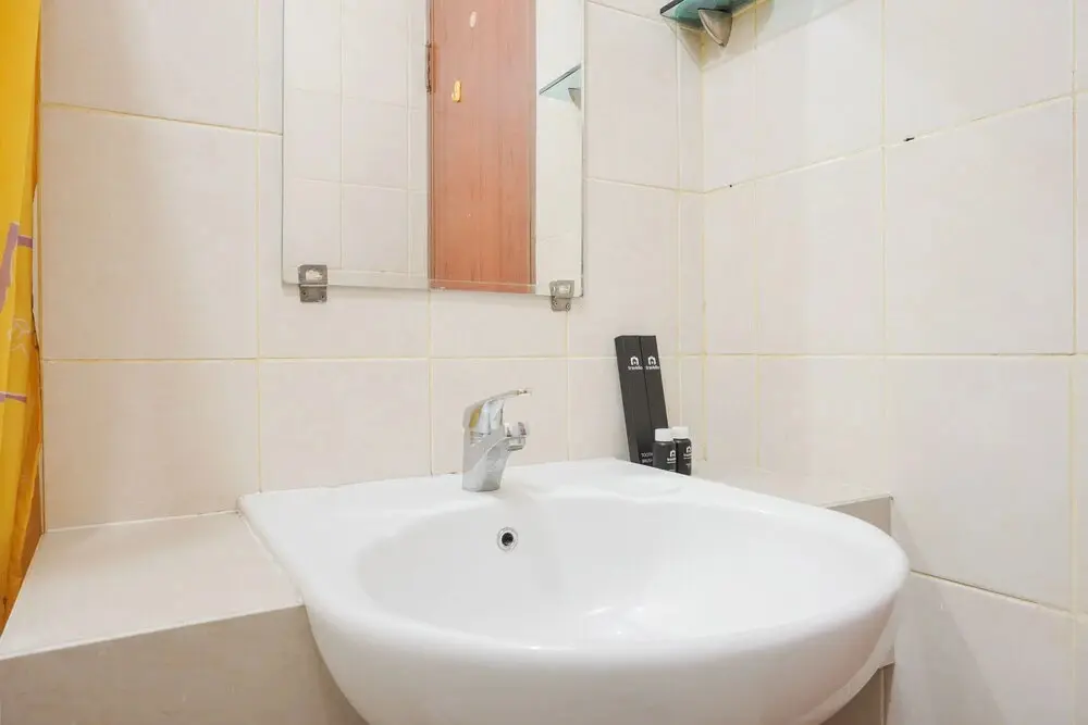 Джакарта: Cozy Stay 1Br At Maple Park Apartment Near Sunter