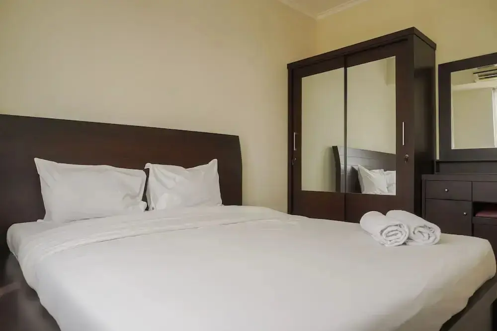 Джакарта: Cozy Stay 1Br At Maple Park Apartment Near Sunter