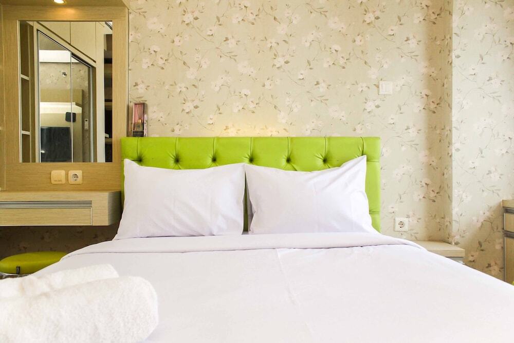 Чикаранг: Tidy And Homey Studio Apartment At Mustika Golf Residence