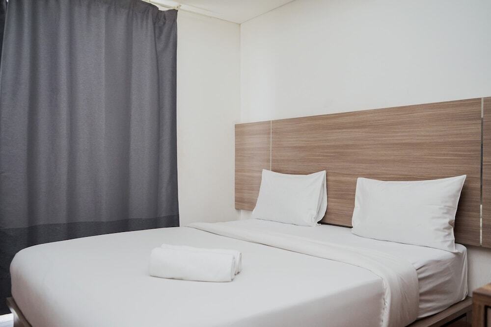 Южный Тангеранг: Comfort And High Floor Studio Room At Casa De Parco Apartment