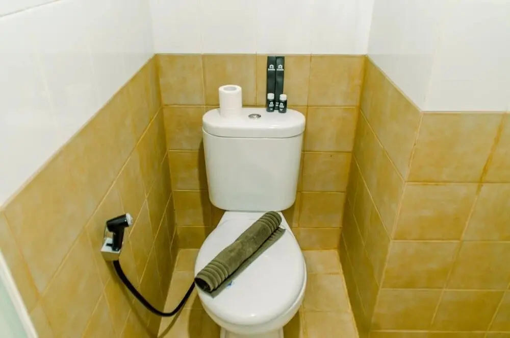 Джакарта: Elegant And Tidy 2Br Green Pramuka City Apartment Near Mall