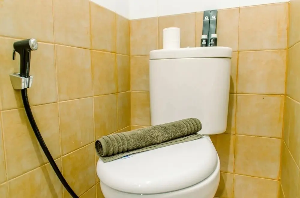 Джакарта: Elegant And Tidy 2Br Green Pramuka City Apartment Near Mall