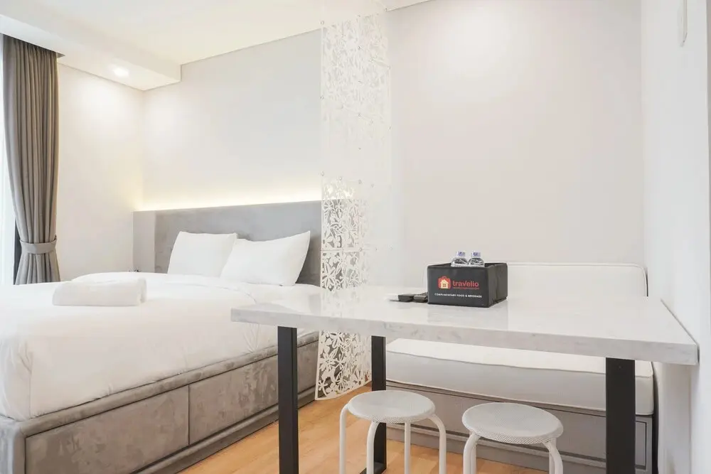 Джакарта: Elegant And Nice Studio At Capitol Suites Apartment