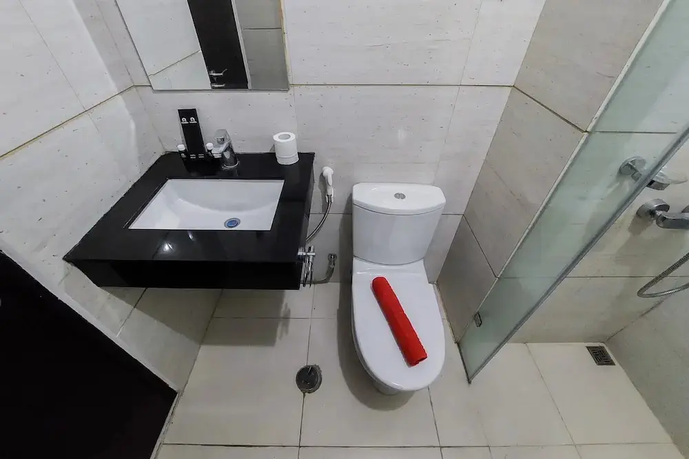 Южный Тангеранг: Comfort And High Floor Studio At Brooklyn Alam Sutera Apartment