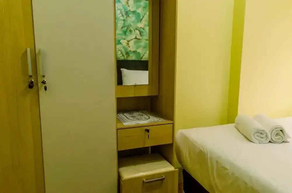 Депок: Homey And Simply 2Br At Cinere Resort Apartment