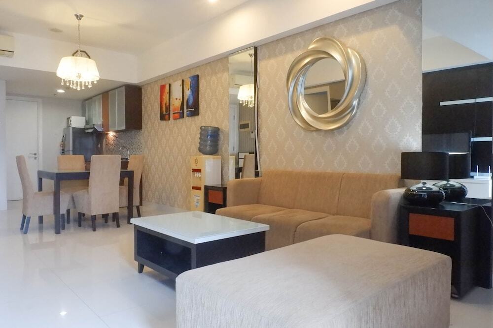 Сурабая: Vibrant And Luxurious 2Br Apartment At Trillium Residence Surabaya