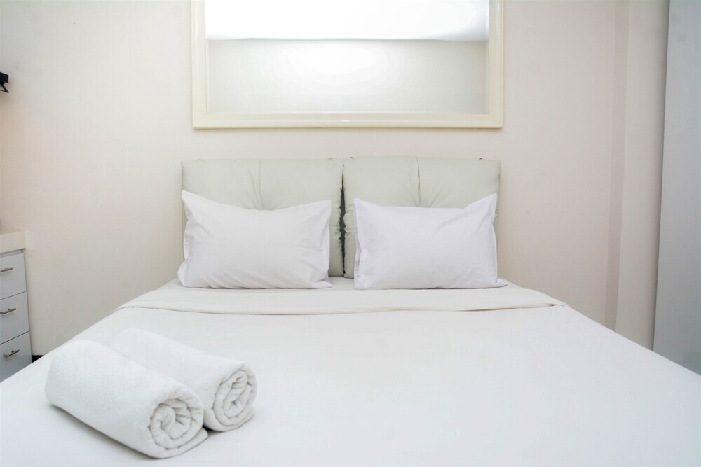Депок: Comfort Living Studio Room At Cinere Resort Apartment