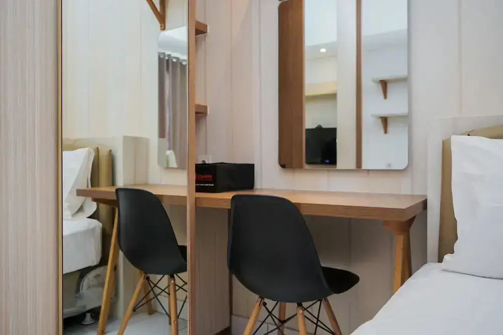 Legok: Minimalist And Warm Studio Casa De Parco Apartment