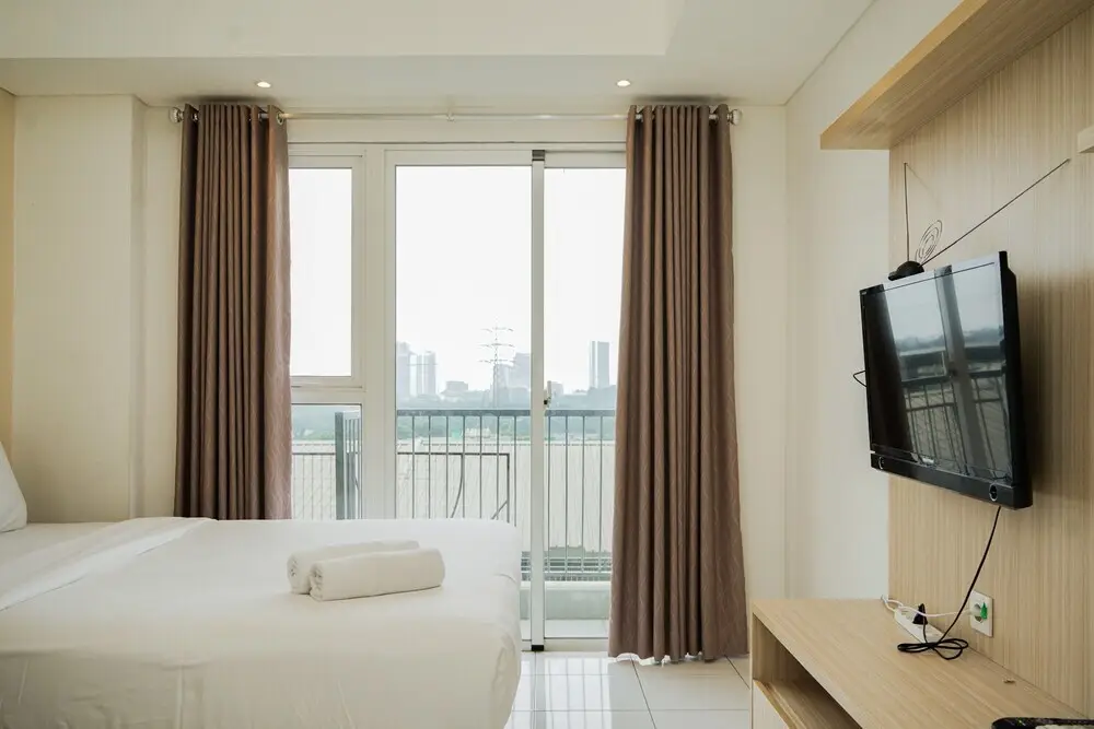 Legok: Minimalist And Warm Studio Casa De Parco Apartment