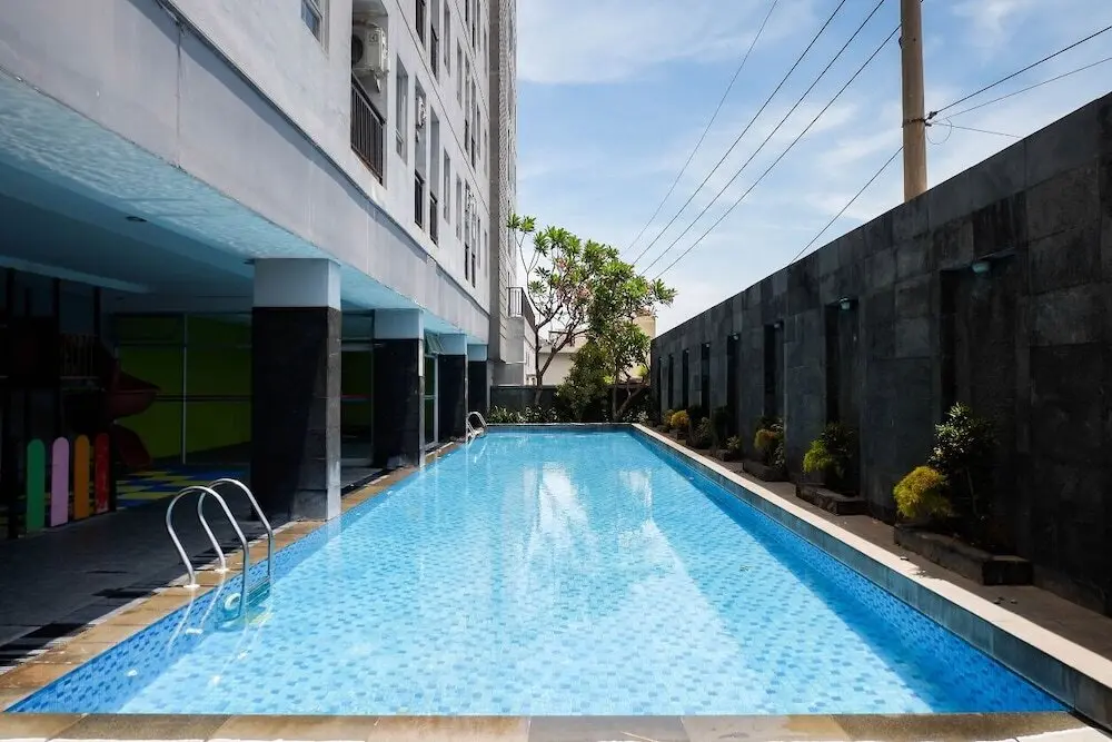 Сурабая: Best Deal And Comfy 2Br Apartment At Puri Mas