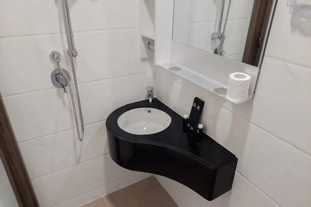Legok: Nice And Comfort Studio Room At Sky House Bsd Apartment