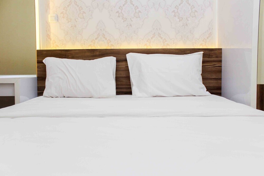 Бекаси: Spacious And Nice 2Br At Springlake Summarecon Bekasi Apartment