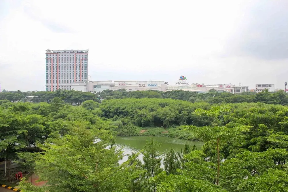Бекаси: Spacious And Nice 2Br At Springlake Summarecon Bekasi Apartment