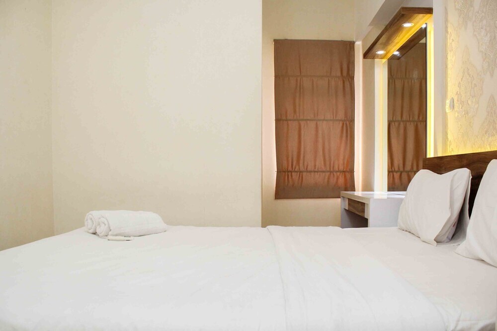 Бекаси: Spacious And Nice 2Br At Springlake Summarecon Bekasi Apartment