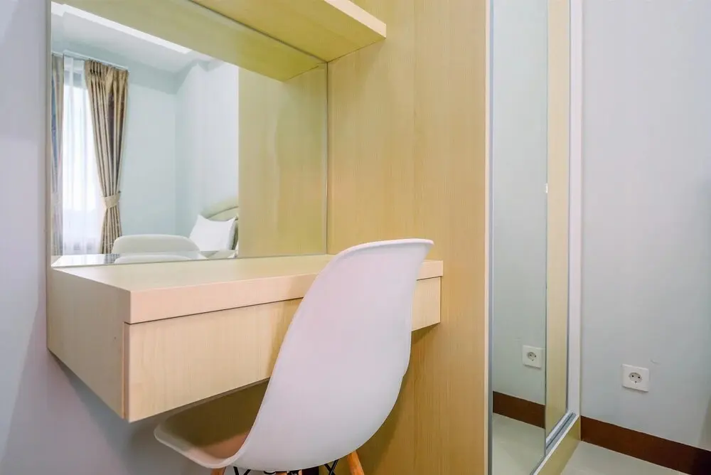 Богор: Elegant and Comfort 2BR at Royal Heights Apartment