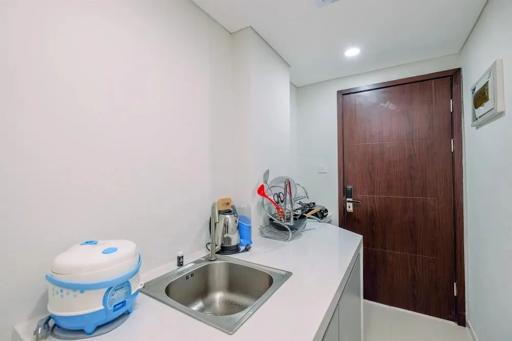 Джакарта: Fancy and Nice Studio at Daan Mogot City Apartment