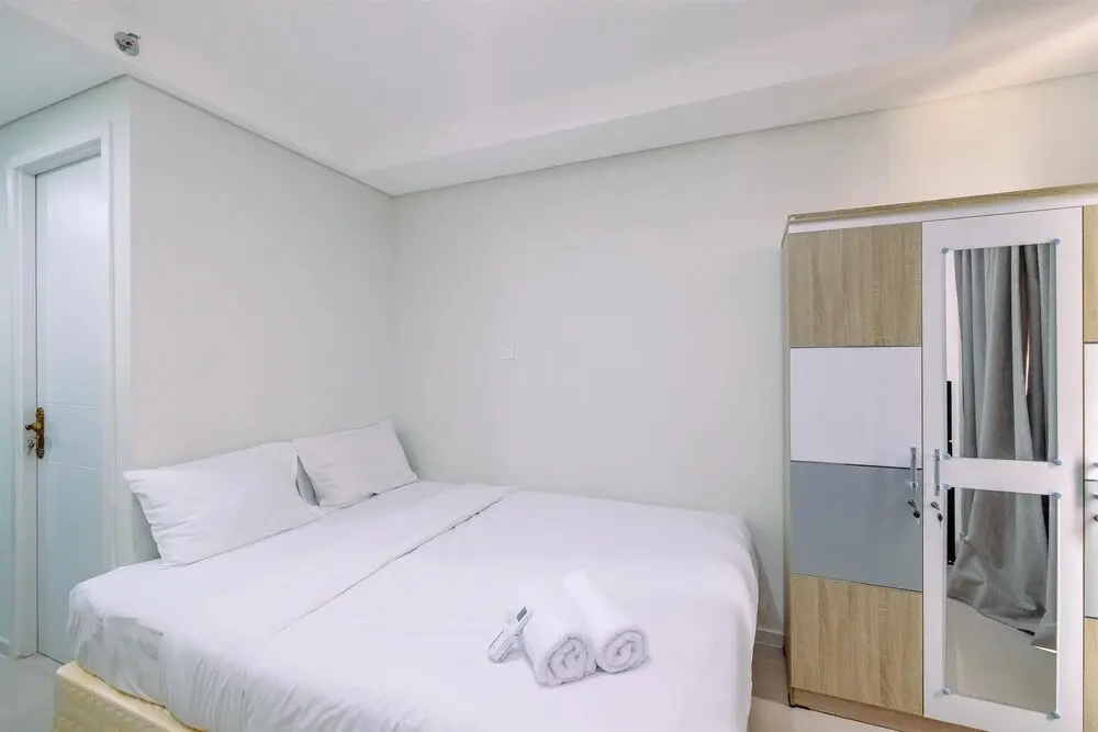 Джакарта: Fancy and Nice Studio at Daan Mogot City Apartment