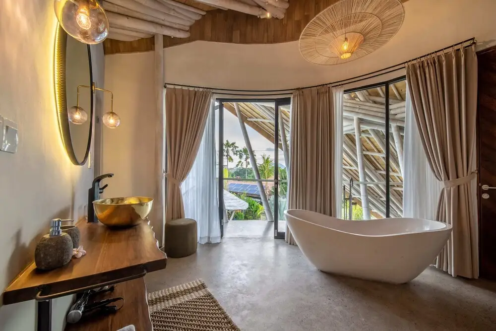 Керобокан: Stunning Architecture 5BR Bamboo With Tropical Pool Villa in Umalas
