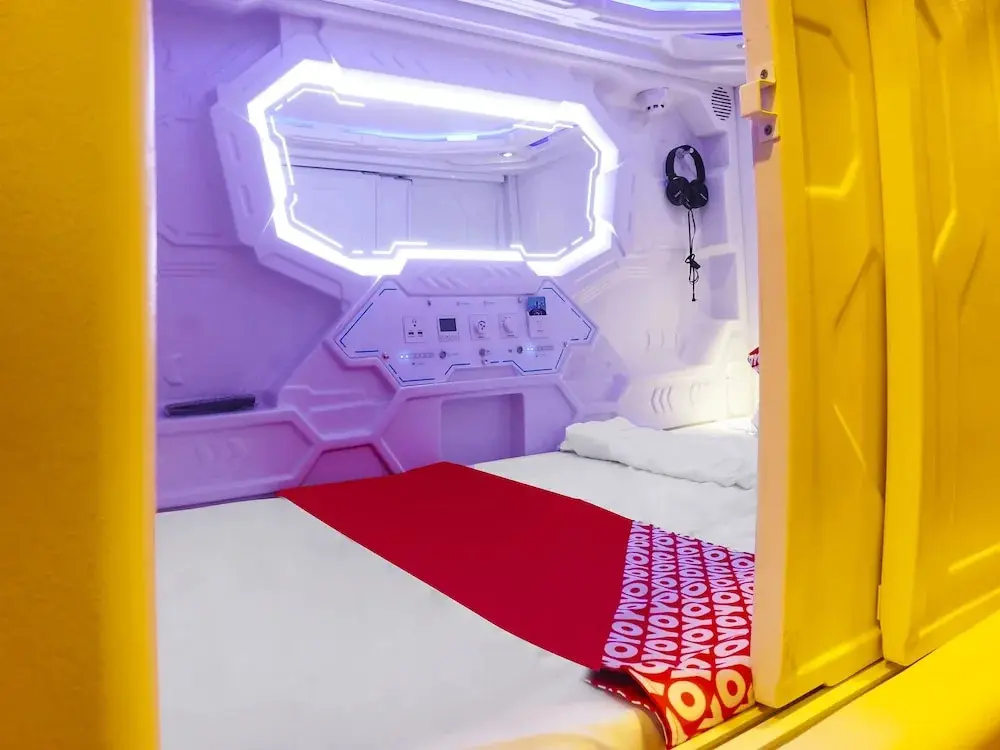 Джакарта: Super OYO 91328 Fiducia Capsule Hotel