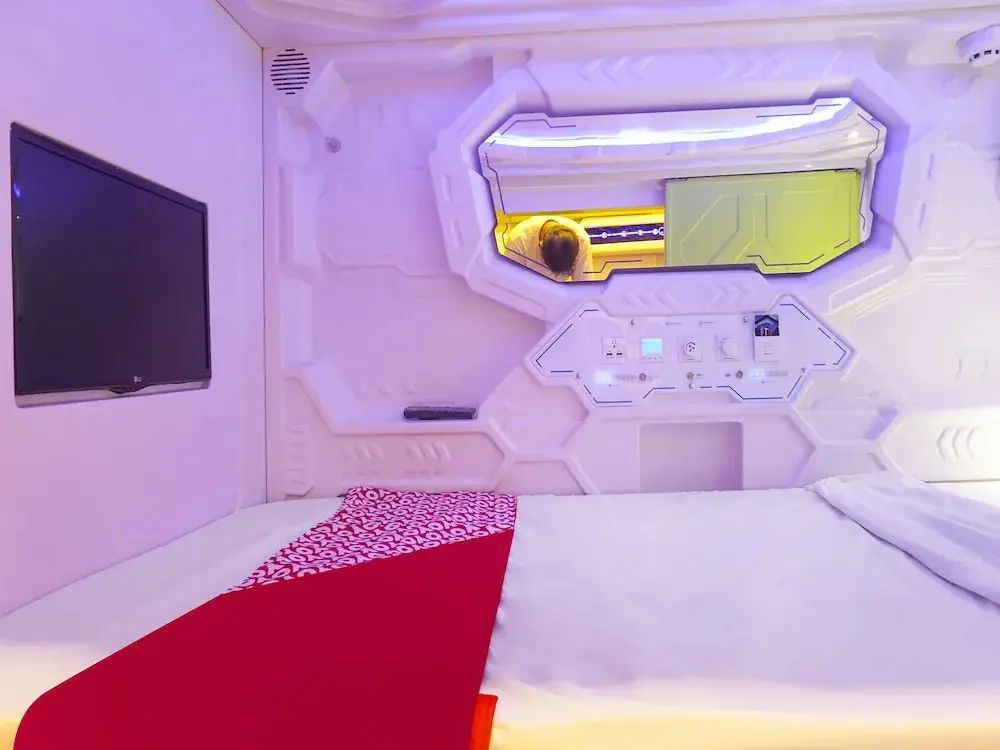 Джакарта: Super OYO 91328 Fiducia Capsule Hotel