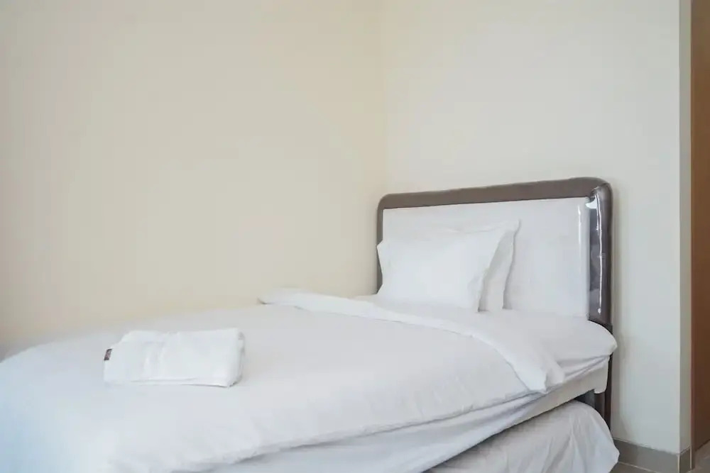 Legok: Simply Look Studio Apartment At B Residence