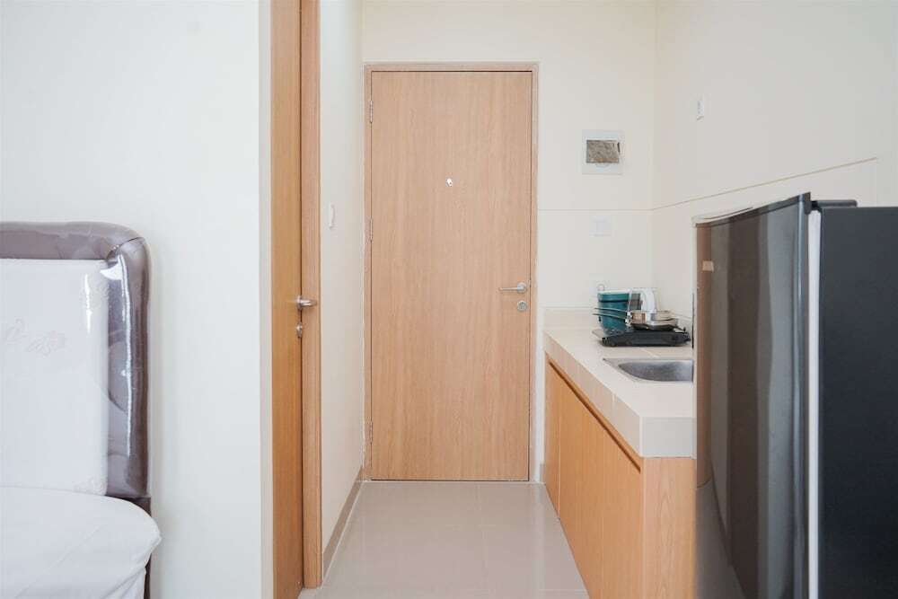 Legok: Simply Look Studio Apartment At B Residence