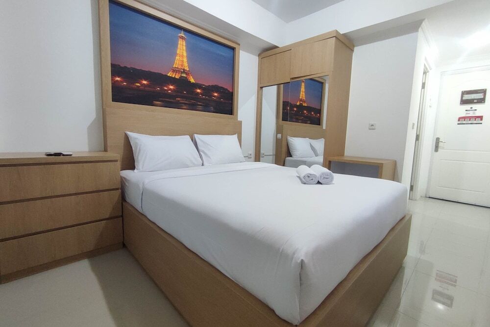 Семаранг: Cozy Stay Studio At Paltrow City Apartment