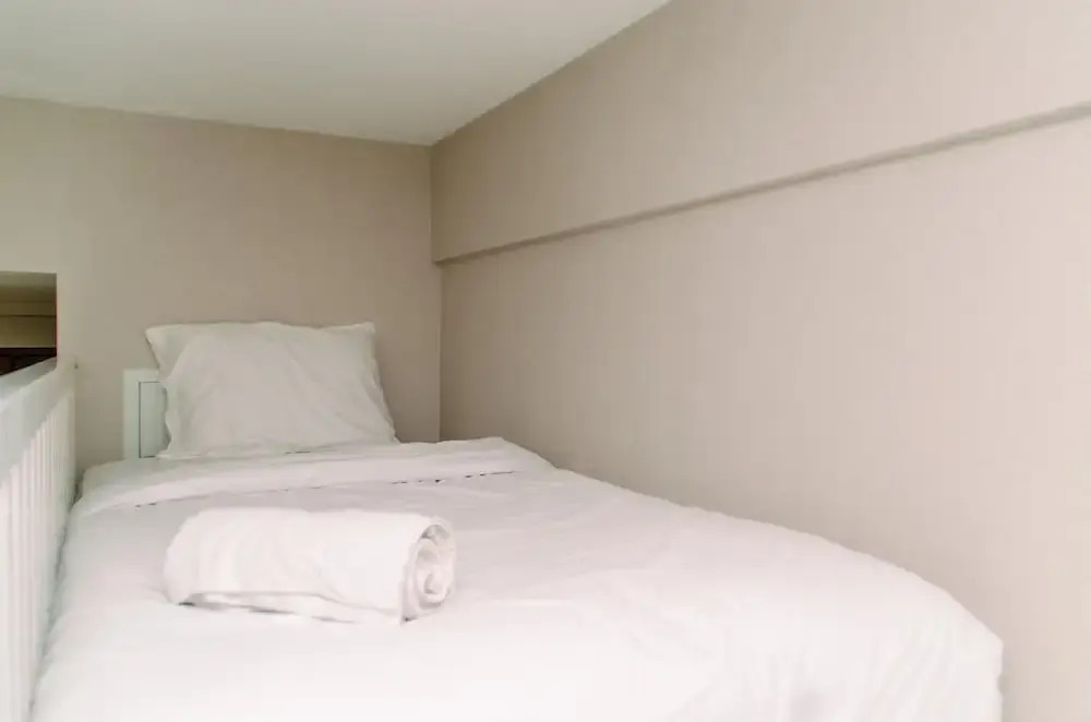 Legok: Nice And Comfy Studio At Sky House Bsd Apartment