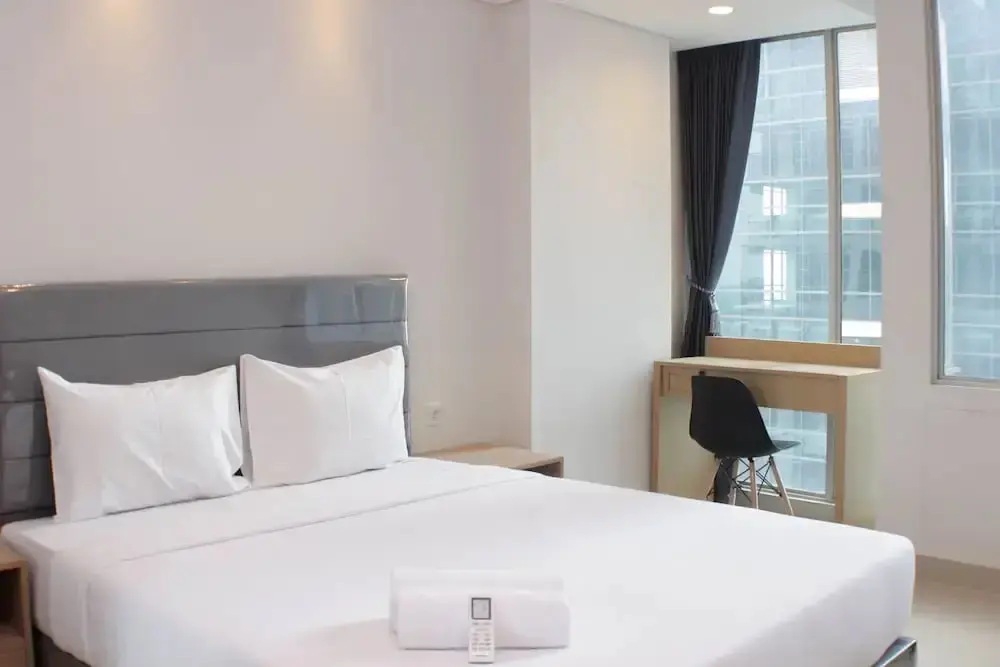Бекаси: Nice And Cozy 1Br At Tamansari Iswara Apartment