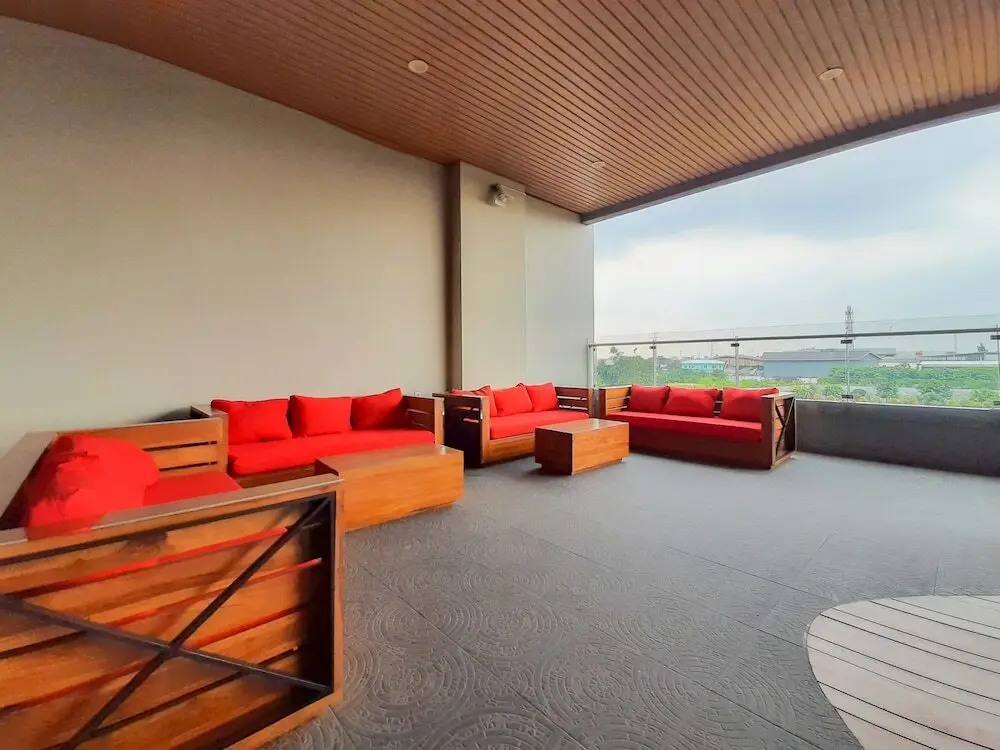 Бекаси: Nice And Cozy 1Br At Tamansari Iswara Apartment