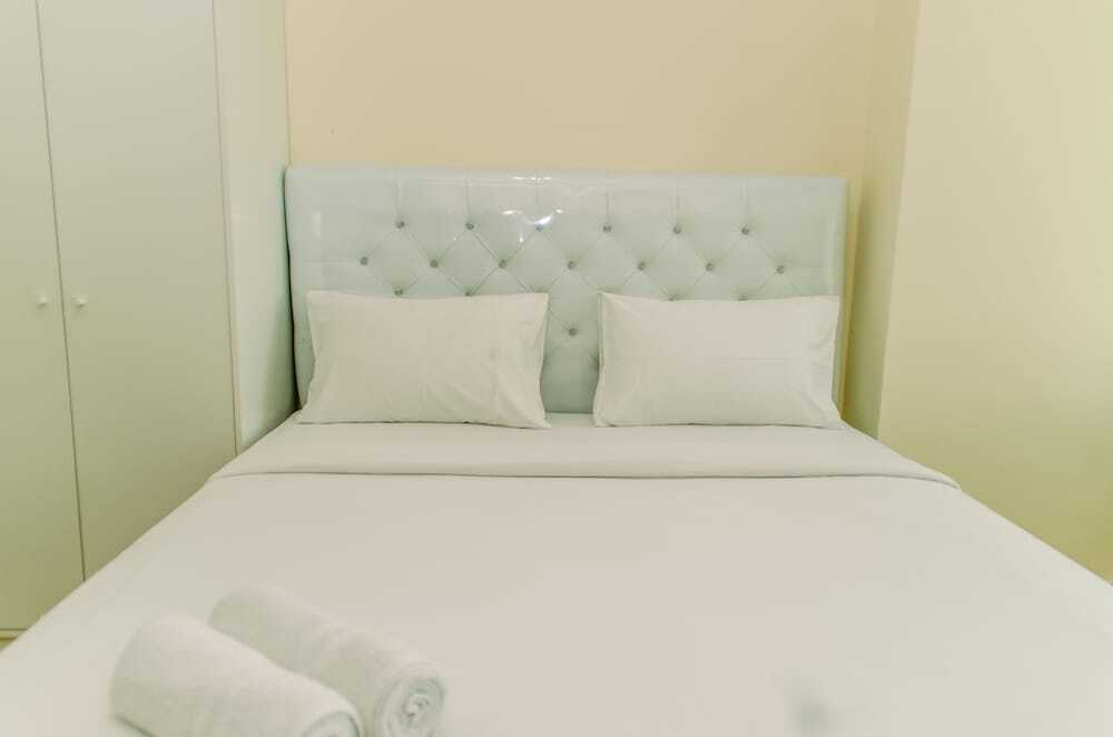 Legok: Warm And Cozy Studio Room Apartment At B Residence