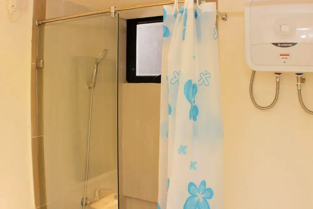 Сибату: Homey Living 2Br At Meikarta Apartment