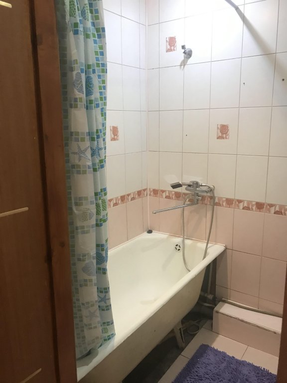Свободный: Na Oktyabr'skoj 3 Apartments	