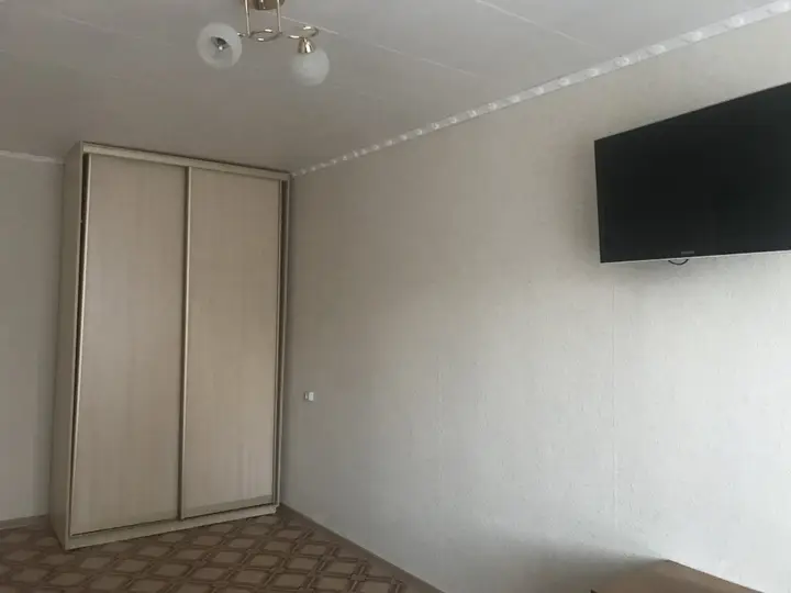 Свободный: Na Oktyabr'skoj 3 Apartments