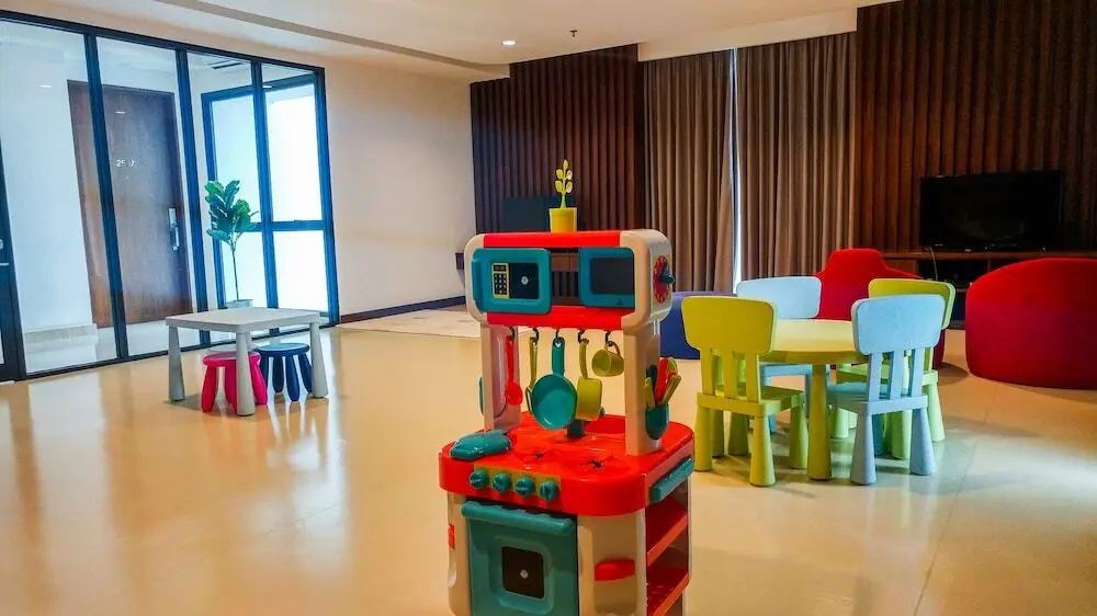 Джакарта: Nice and Elegant 2BR Apartment at Veranda Residence Puri