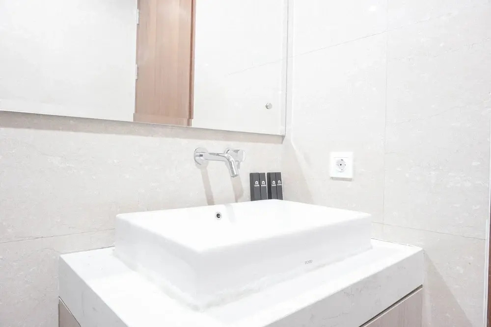 Джакарта: Nice and Elegant 2BR Apartment at Veranda Residence Puri