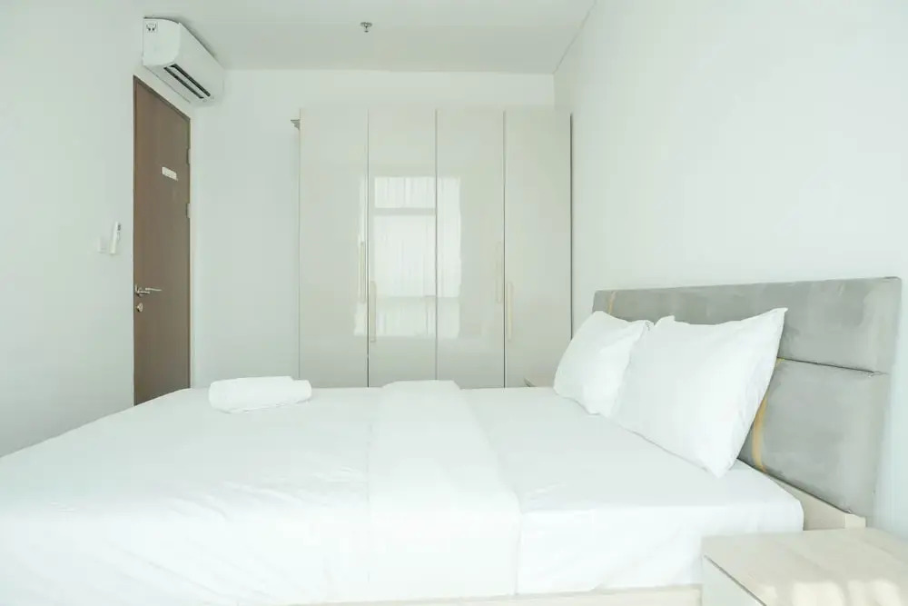 Джакарта: Nice and Elegant 2BR Apartment at Veranda Residence Puri