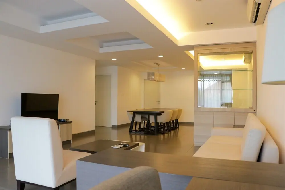 Джакарта: Spacious And Modern 3Br Apartment At Simprug Park Residences