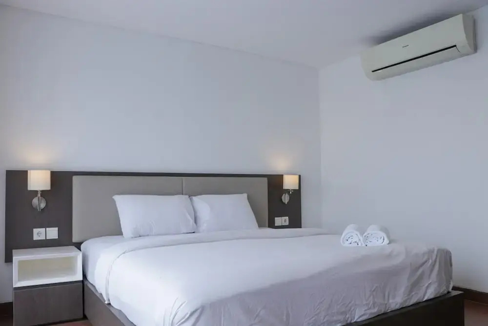 Джакарта: Spacious And Modern 3Br Apartment At Simprug Park Residences