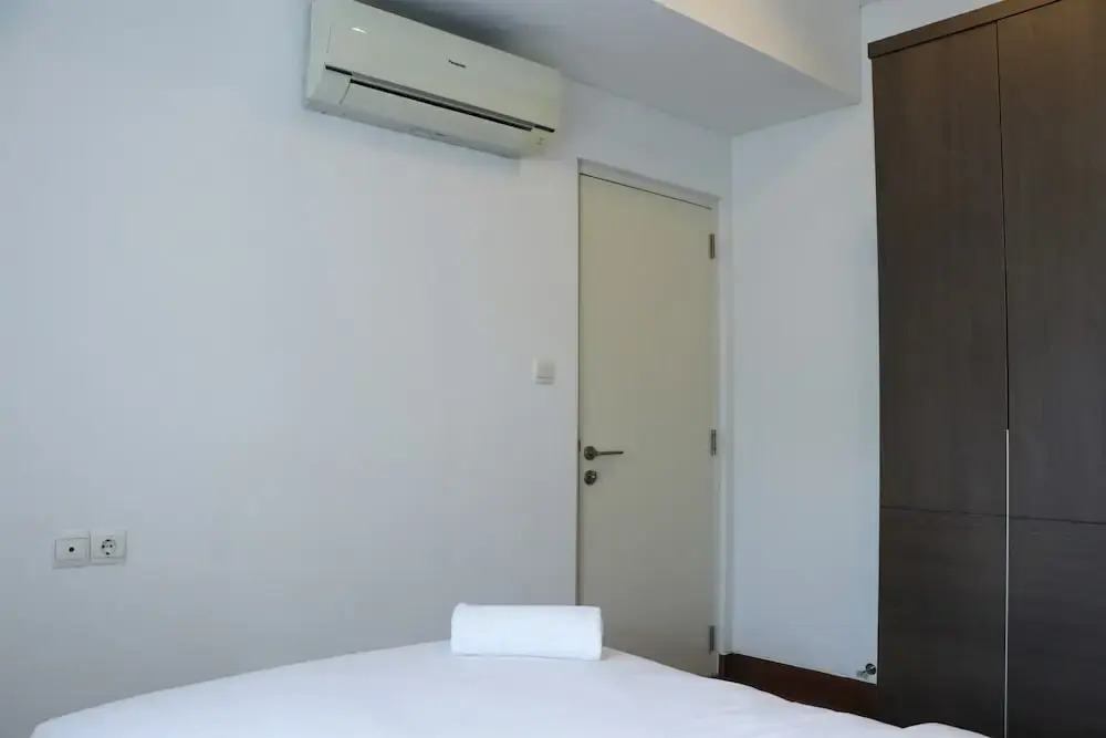 Джакарта: Spacious And Modern 3Br Apartment At Simprug Park Residences