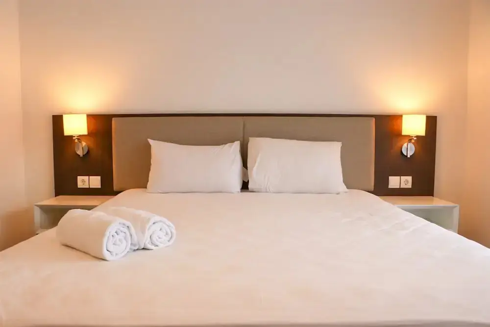 Джакарта: Big And Elegant 3Br Apartment At Simprug Park Residences