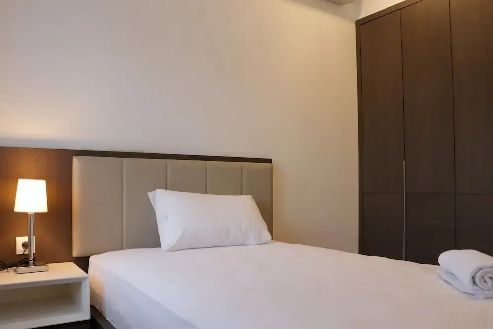 Джакарта: Big And Elegant 3Br Apartment At Simprug Park Residences