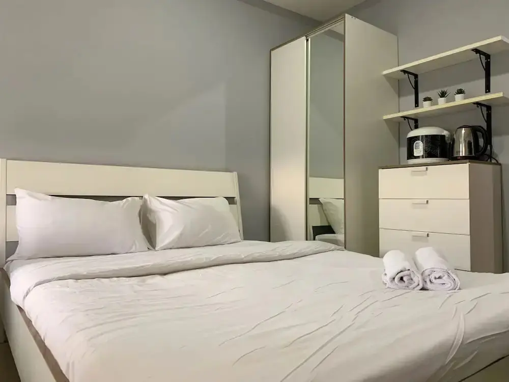 Джакарта: Tranquil Living Studio At Belmont Residence Puri Apartment