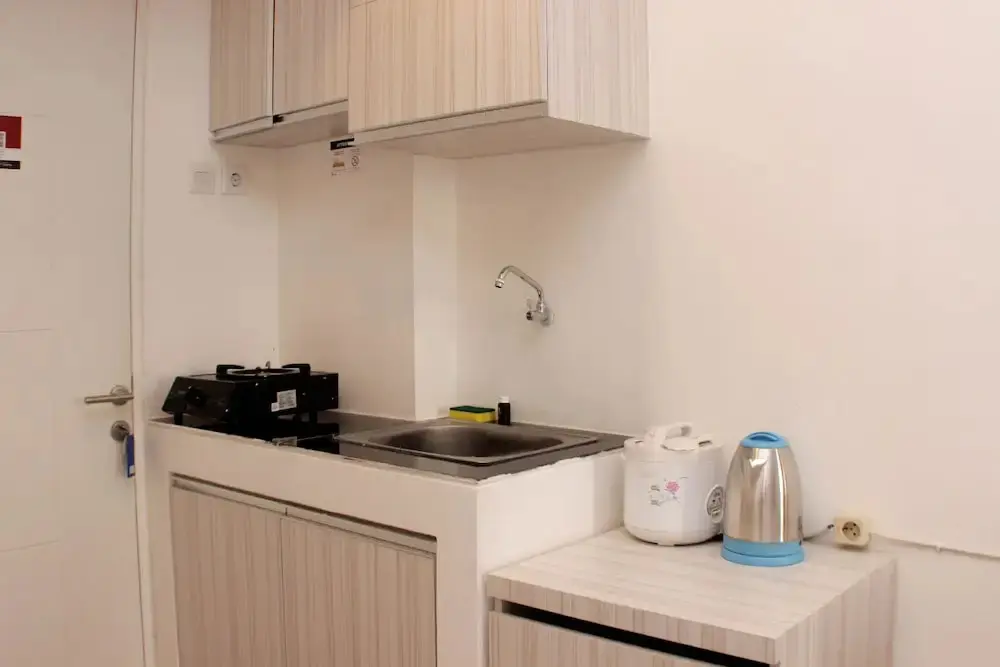 Караванг: Cozy Stay Studio Urbantown Karawang Apartment